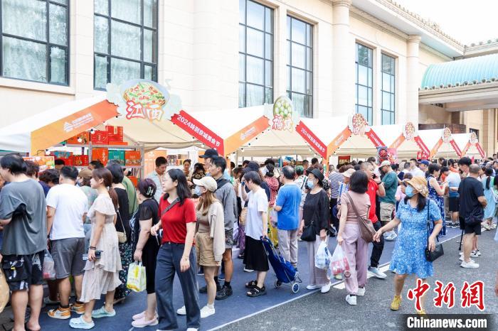 北京建設(shè)國際美食之都 各地餐飲品牌齊聚京城