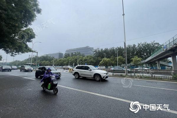 中國(guó)西南降雨加強(qiáng) 多地高溫持續(xù)